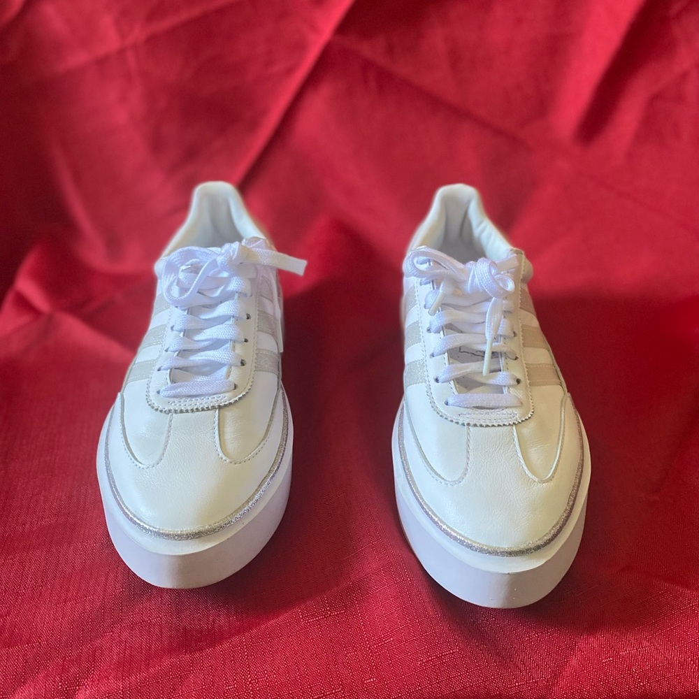 Adidas Sneakers, Women Size 8 1/2, White/Silver, Very Good Condition